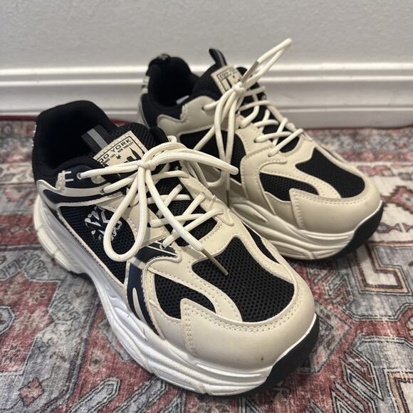 Zoo York Shoes - ZOO YORK COCO‎ Sneakers Women's Sz 8 Shoes Chunky Black Cream Blossom